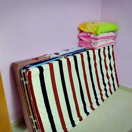 Villa Purple Townhouse 3R2B Wifi Sekinchan Exterior foto